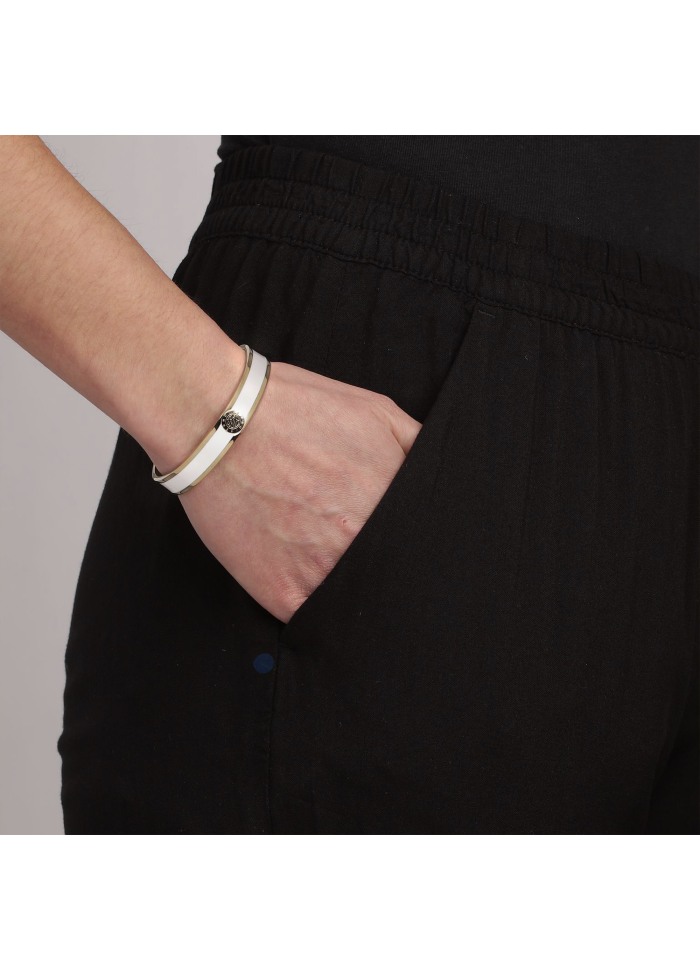 PENNIKA-SG-White-1